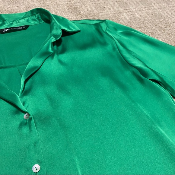 {Zara} Green Satin Style Oversized Button Down Blouse ~ Size XS - Picture 13 of 16